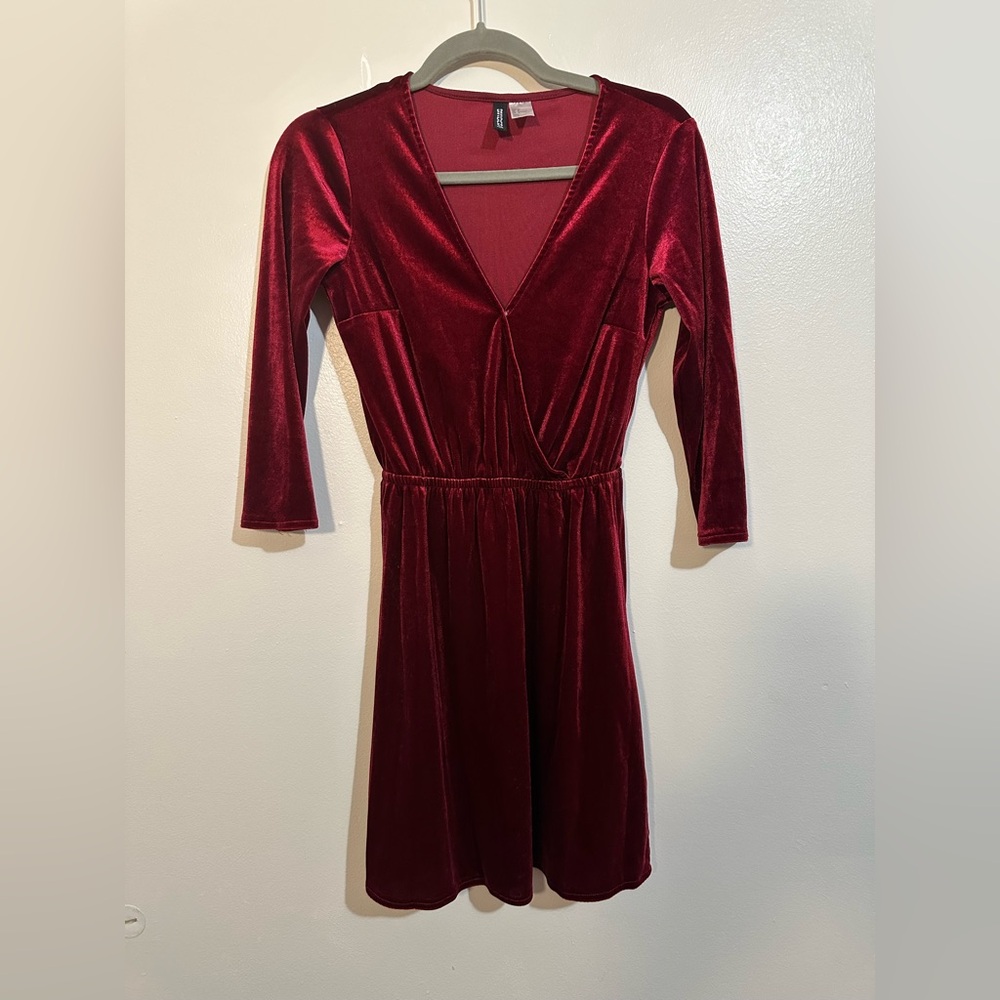Elegant Burgundy Velvet Dress